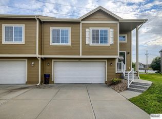 5127 S 195th Cir, Omaha, NE 68135