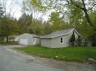 1 Chris Dr, Bloomingburg, NY 12721