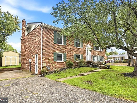 3rd image of 11913 Birchview Dr