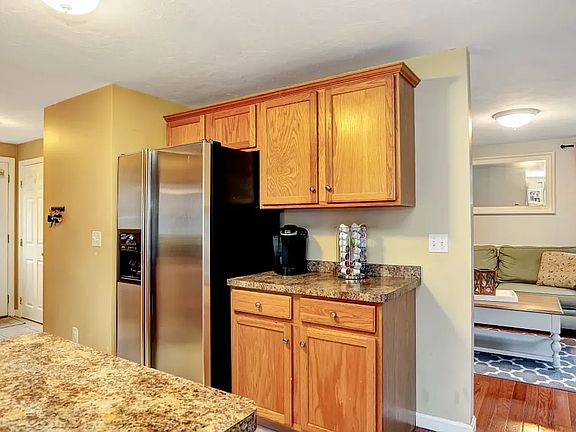3rd image of 45 Scheffler Dr