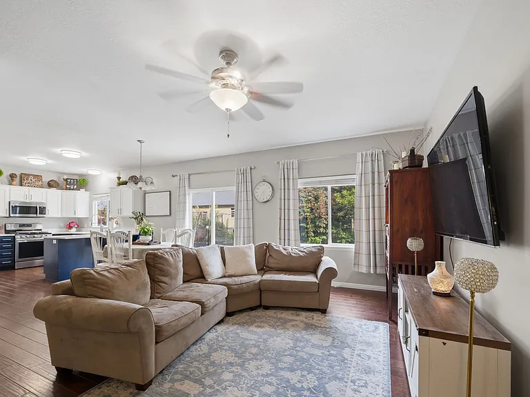 4009 W Troon — Photo 7