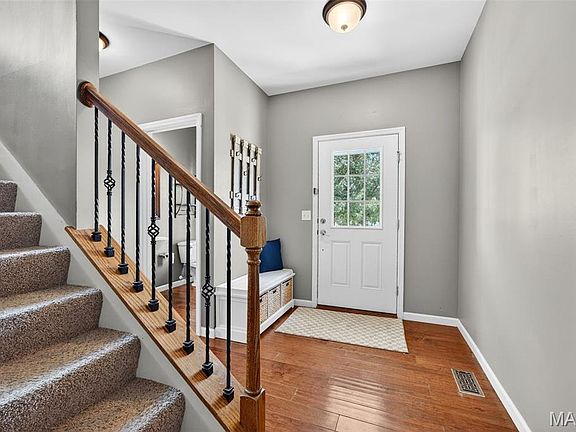 5th image of 47 Country Stone Ct