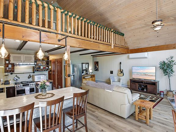 5th image of 28420 Viking Court