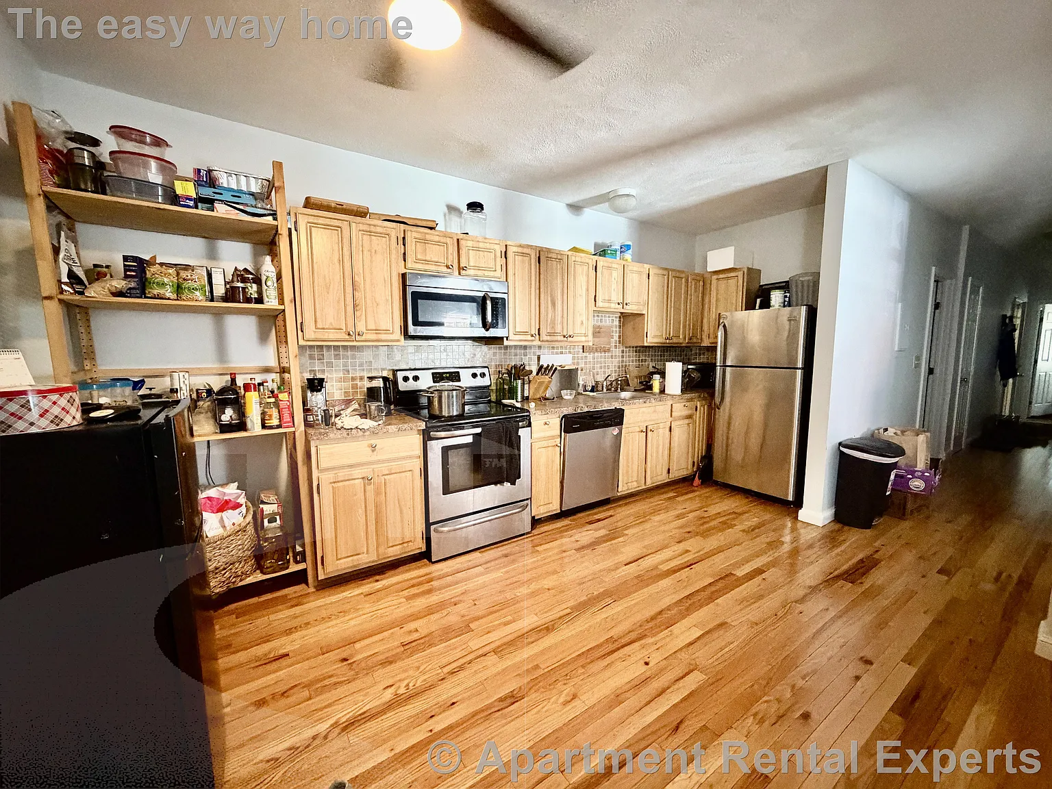 3 bed, 1300 sqft, $3,500 — Photo 2