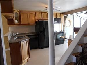 3rd image of 6 Vernon Dr