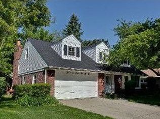 602 S Na Wa Ta Ave, Mount Prospect, IL 60056