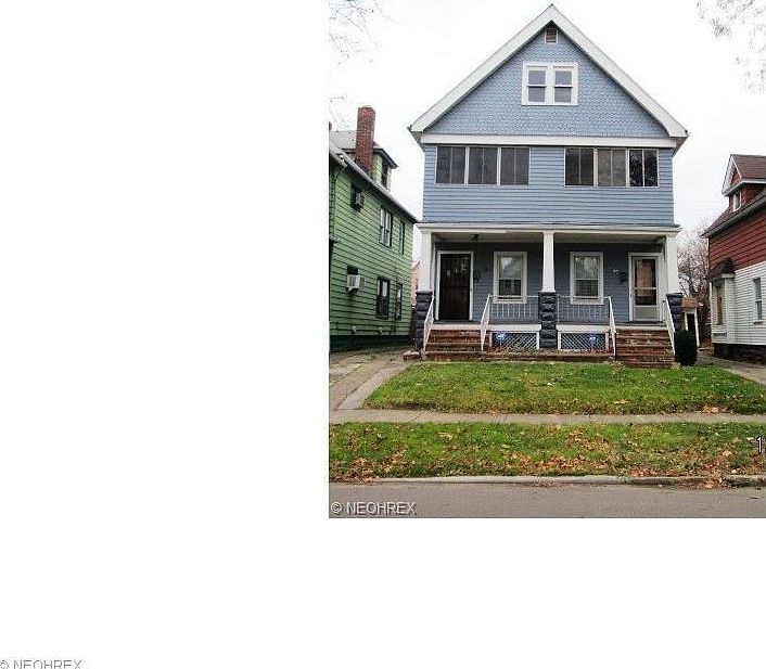 1st image of 712 E 92nd St