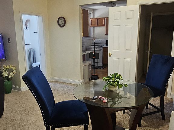 5th image of 6009 N Mozart St #1S