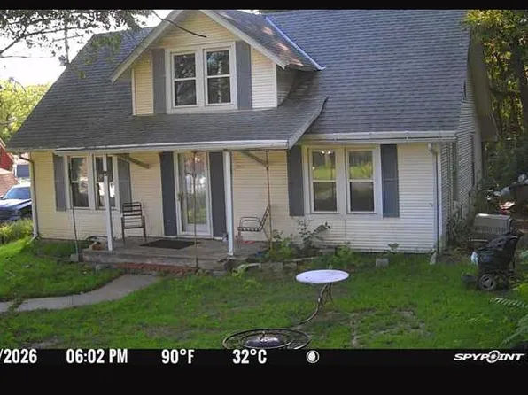 125 N 4th St, Brownville, NE 68321