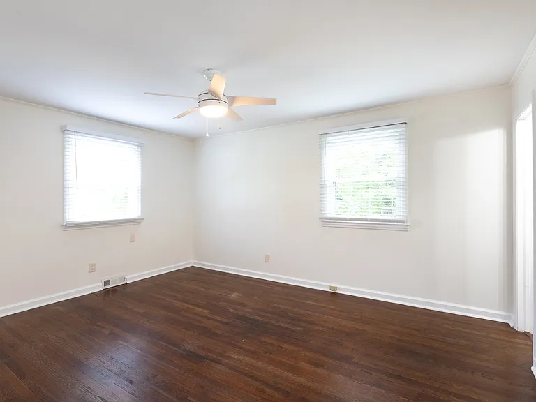 5839 Wedgewood Dr — Photo 11