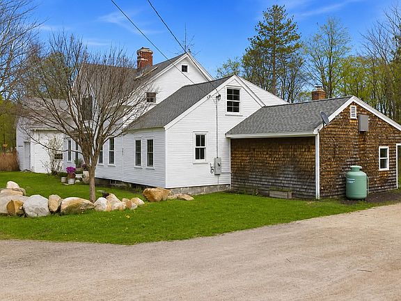 3rd image of 659 North Sandwich Road