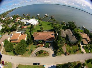 417 River View Ln, Melbourne Beach, FL 32951