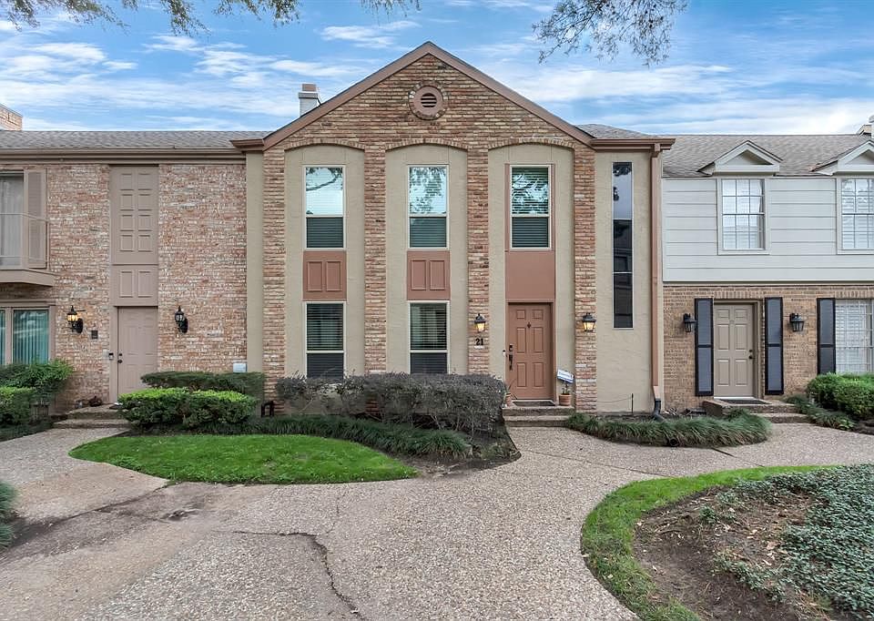 1st image of 2323 Augusta Dr APT 21