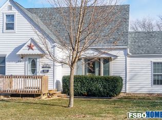 508 30th St NE, Cedar Rapids, IA 52403