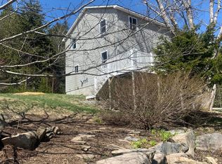 9 Dow Point Rd, Tremont, ME 04674