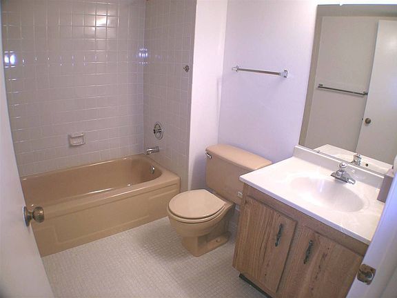 4th image of 14575 Bonaire Blvd APT 407