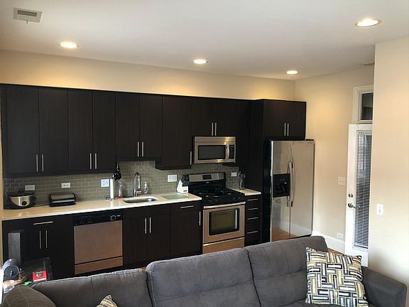 5th image of 1137 W Leland Ave #202A