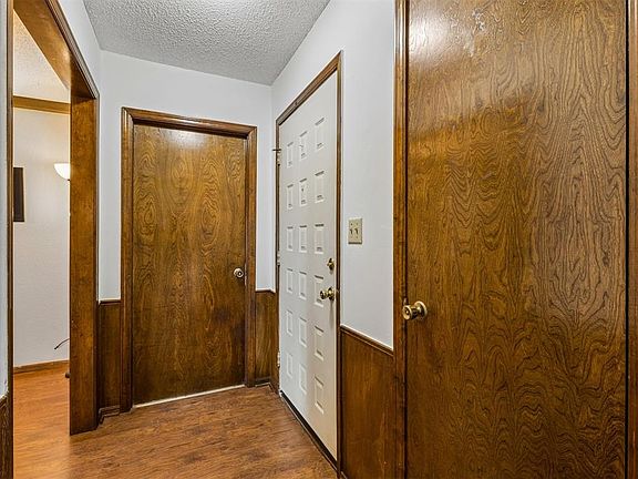 3rd image of 529 S Silver Dr