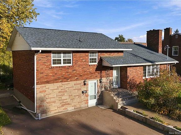 3rd image of 53 Macbeath Ave