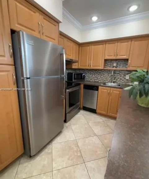 500 Layne Blvd #20 — Photo 3