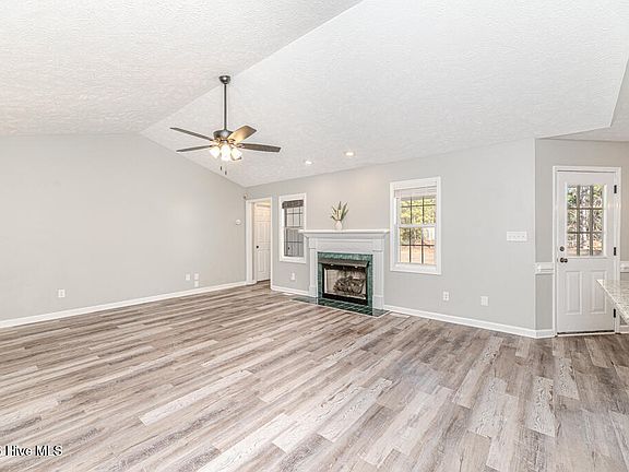 5th image of 7706 Eunice Drive