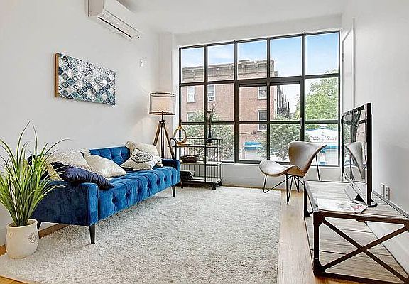4th image of 606 Franklin Ave #412