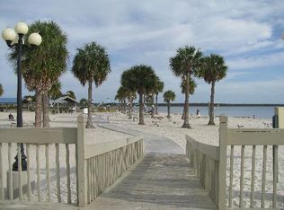 1 Cassia Ct, Homosassa, FL 34446