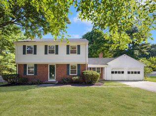 8 White Pine Dr, Cumberland, RI 02864