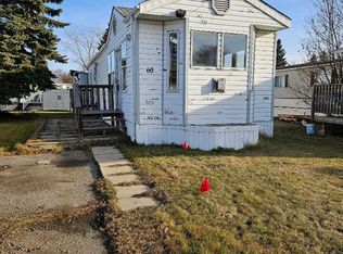 60 Parkland Acres, Lacombe, AB T4L 1T1