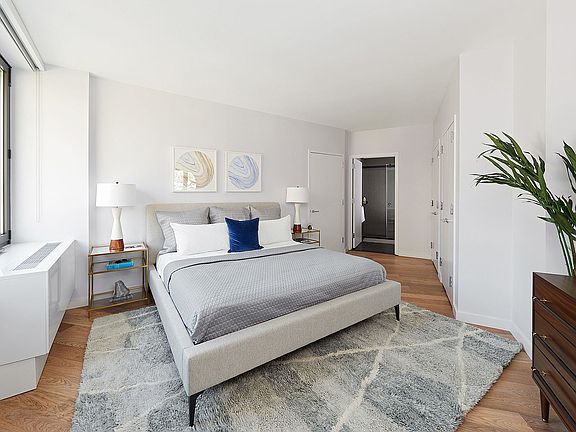5th image of 411 W 35th St APT 11D