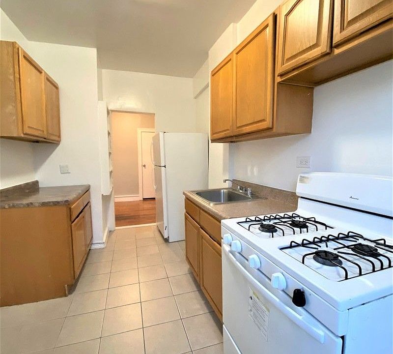 1st image of 4016 Carpenter Ave APT 5D