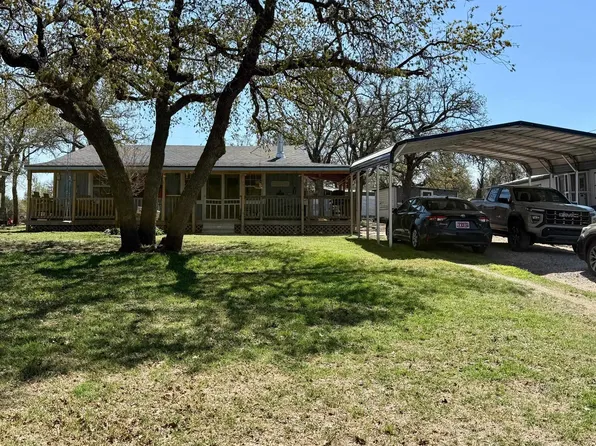 6424 N Shore Rd, Marlow, OK 73055