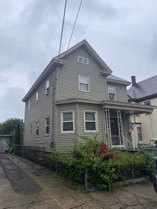 87 Exeter St, Lowell, MA, 01850