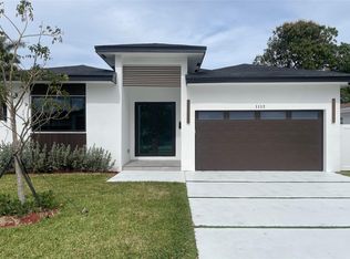 1112 NE 16th St, Fort Lauderdale, FL 33304