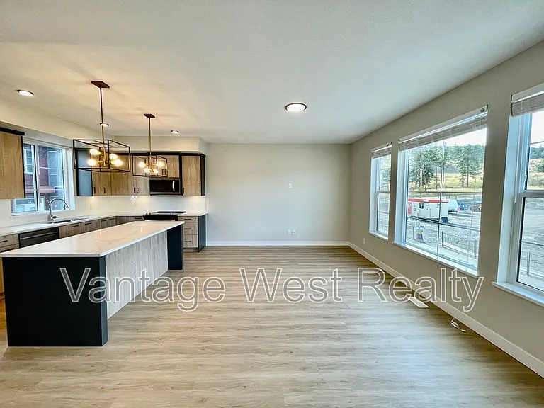 4025 Gellatly Rd S #147 — Photo 8