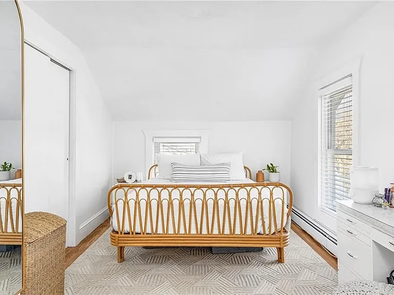 34 Read Ave — Photo 8