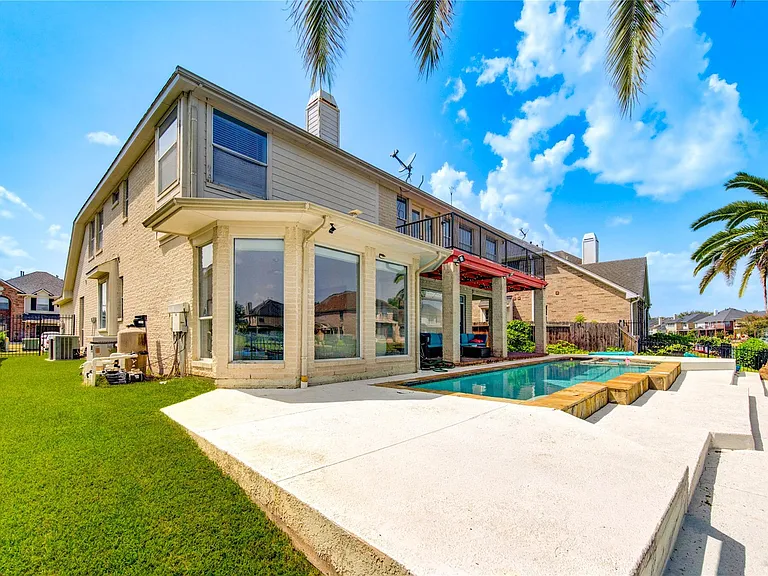 14311 Tasmania Ct — Photo 49