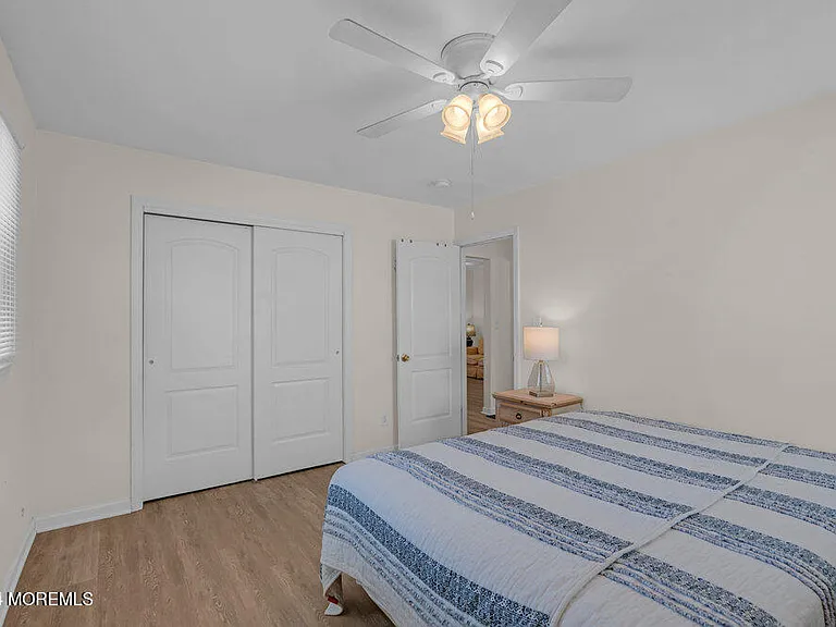 137 Marcellus Ave — Photo 15