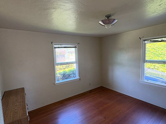 4th image of 610 Bonnie St