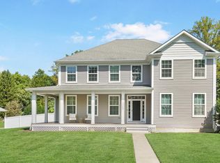 1748 Holladay Park Rd, Gambrills, MD 21054