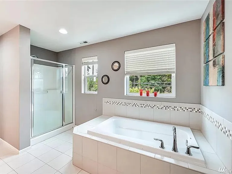 18526 35th Dr SE — Photo 12
