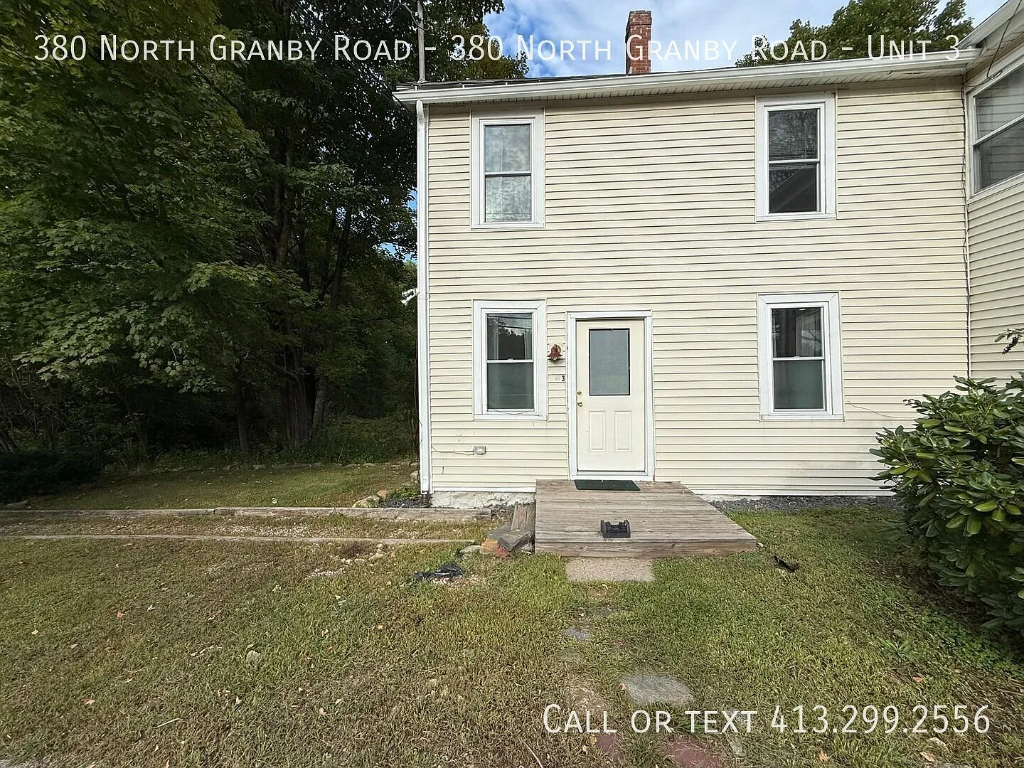 Chamring 2 BR, 1 Bath Farmhouse in North Granby! — Photo 2
