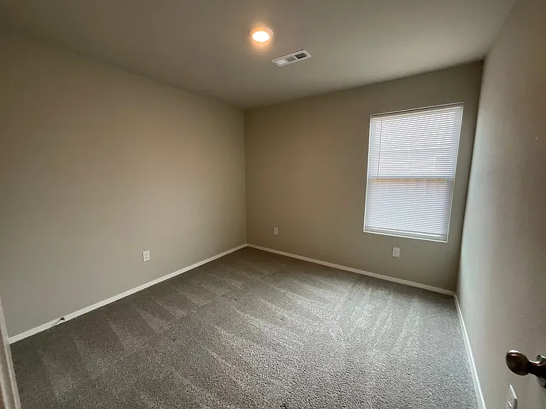 2608 S Silver St — Photo 9