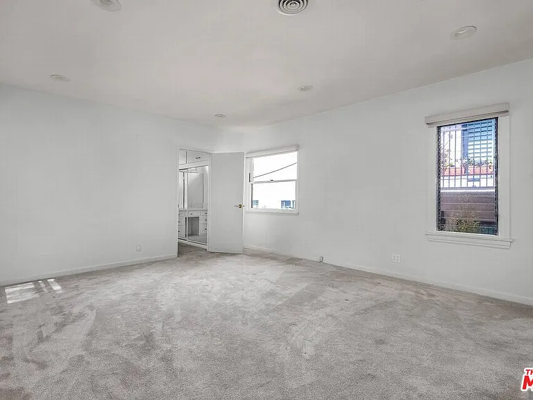 157 S Elm Dr — Photo 16