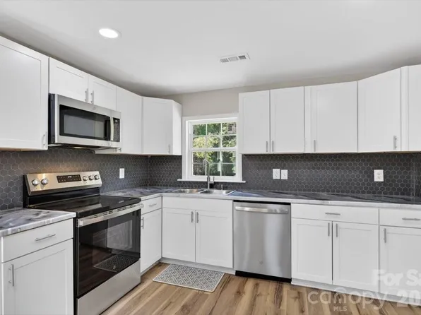 200 Eufola Rd, Statesville, NC 28677
