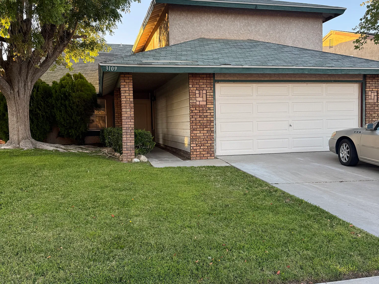 4 bed, 3000 sqft, $3,300 — Photo 1