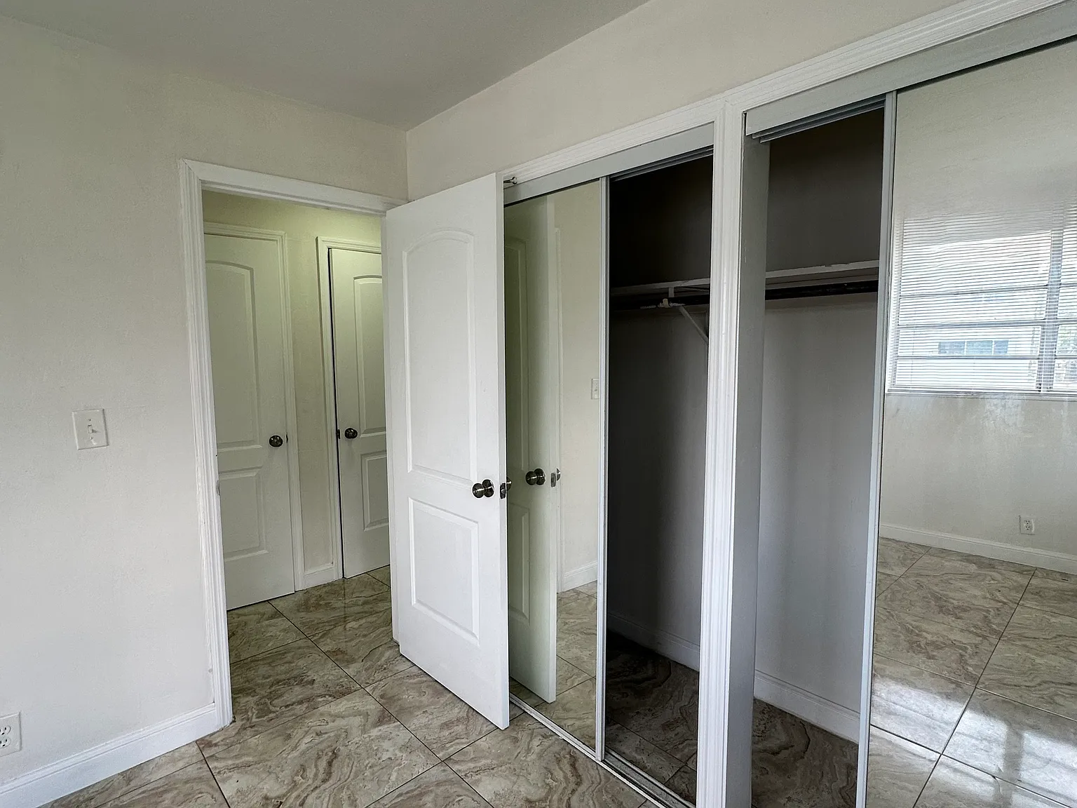 1 bed, 745 sqft, $1,595 — Photo 2