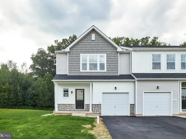 14 Olivia Way #49, Mountain Top, PA 18707