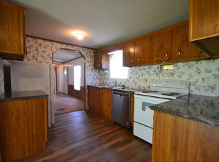 873 E 420th Rd, Bolivar, MO 65613
