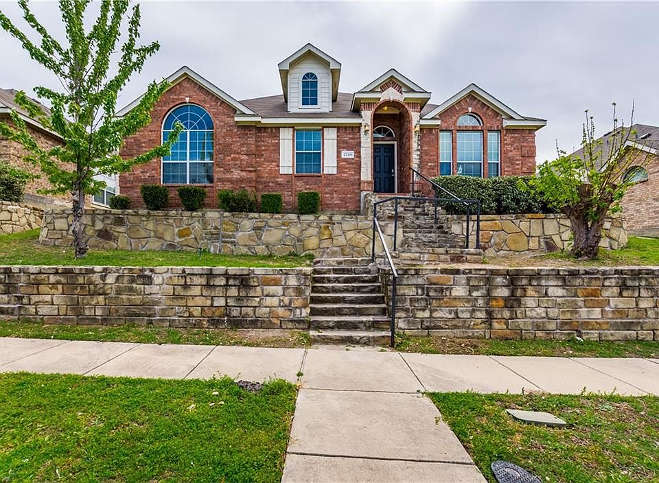 1st image of 2118 Hollow Way